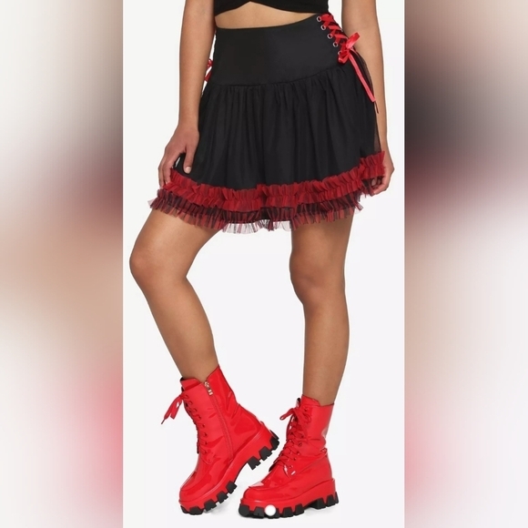 Hot Topic Red Black Lace-Up Mini Skirt Size M - Picture 2 of 14